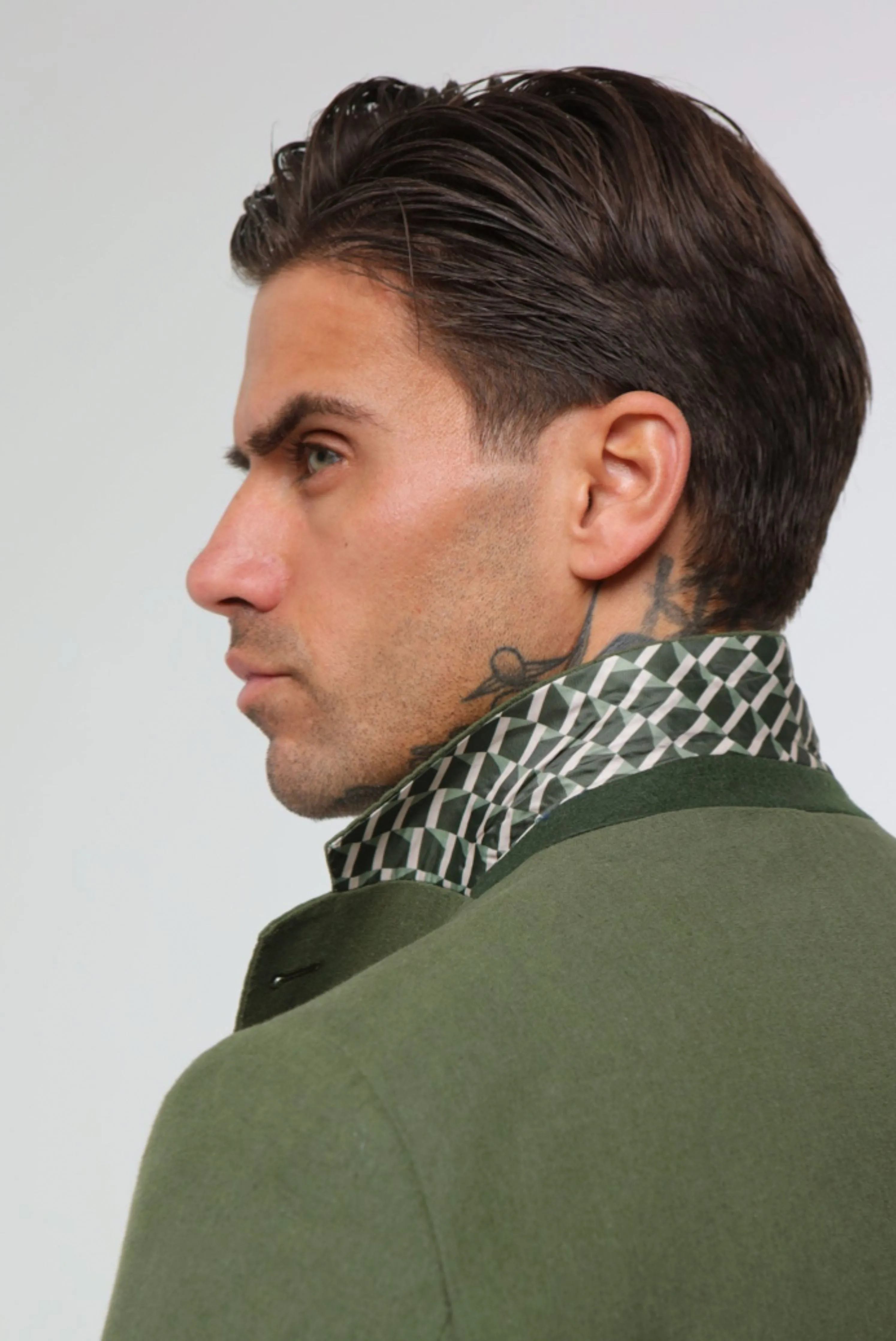 DECORATE Cotton Linen Blend Blazer in Green