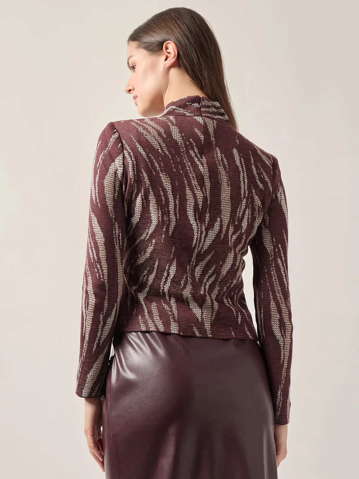 Modern Fit Oval Front Cutout Jacquard Knit Top