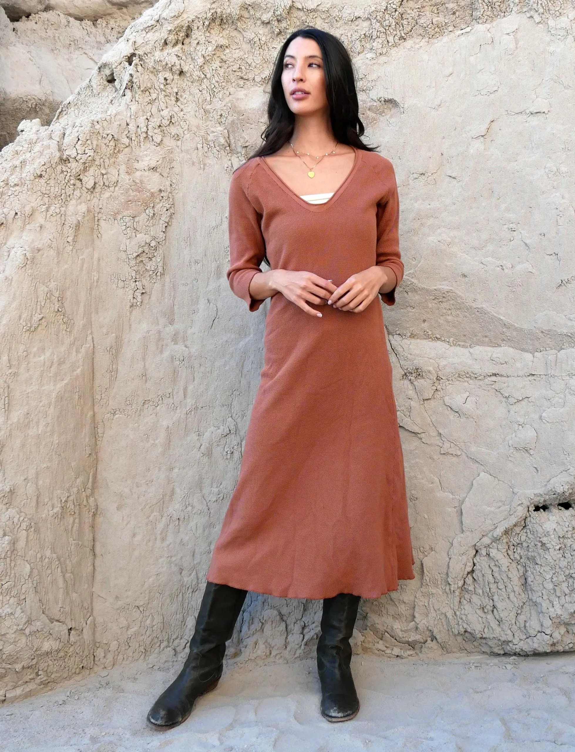 Ritual RAGLAN Sleeve Simplicity Below Knee Dress