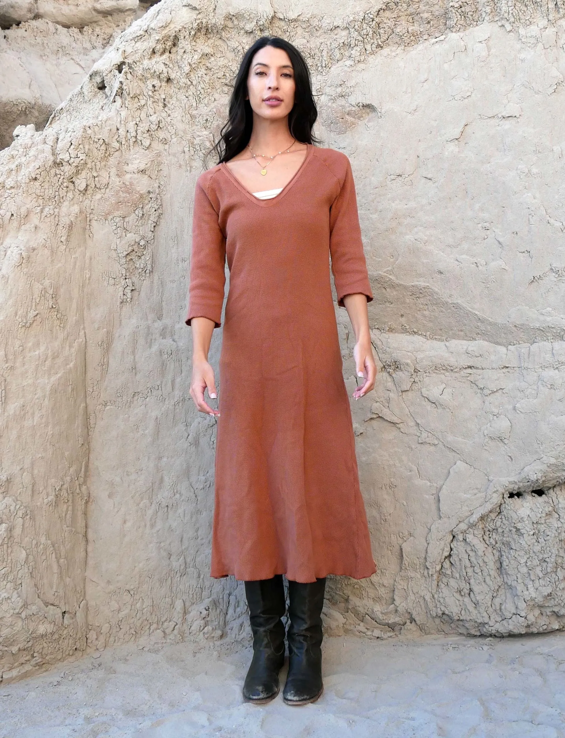 Ritual RAGLAN Sleeve Simplicity Below Knee Dress