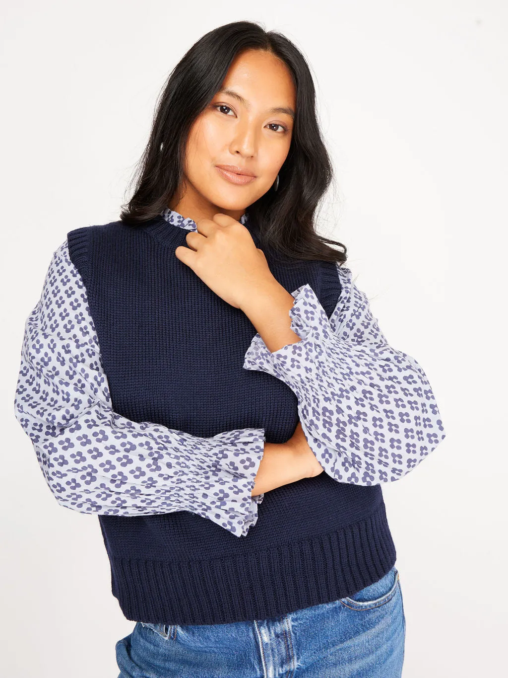 Venetia Vest Navy x Gigi Knitwear
