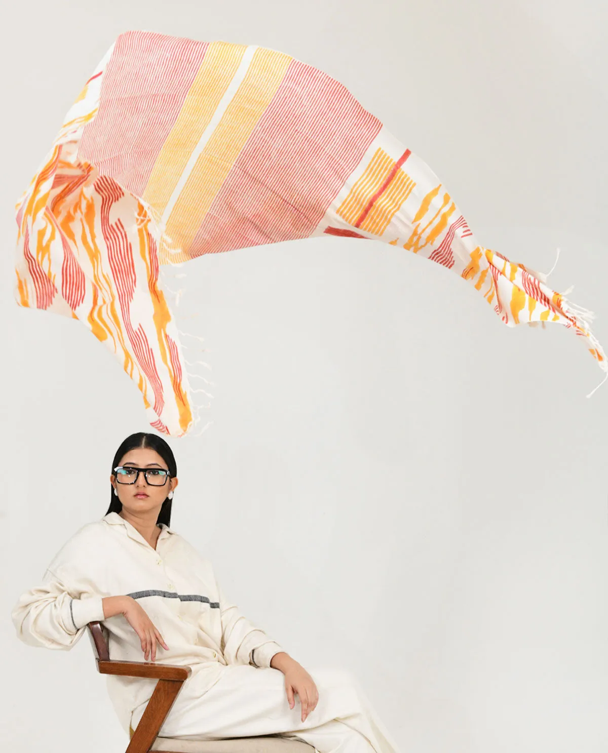 WAVE BLOCK SCARF